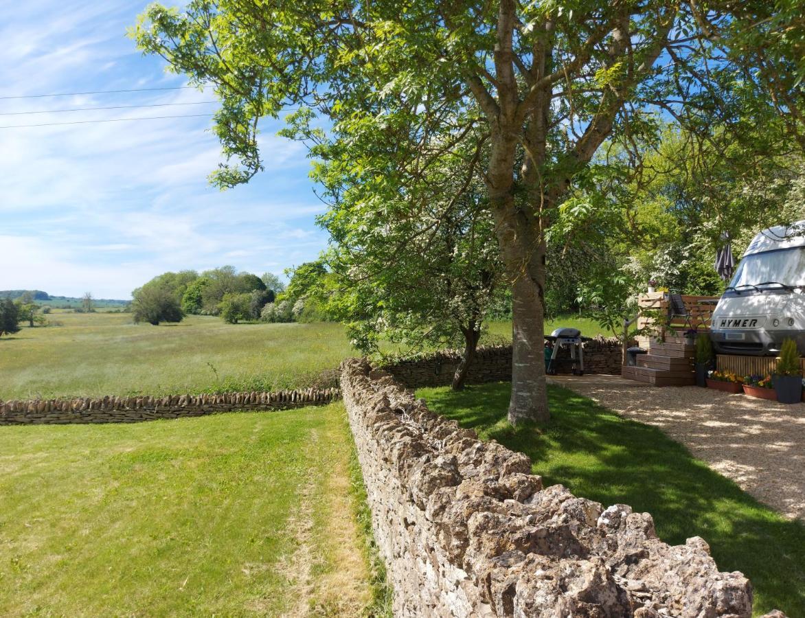 Thames Head Wharf - Historic Cotswold Cottage With Stunning Countryside Views Сайренсестер Екстер'єр фото